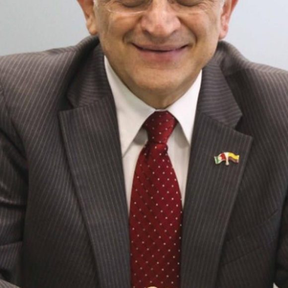 Gérman Efromovich deve voltar ao setor aéreo