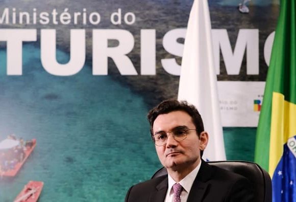 Ministro do Turismo é expulso do União Brasil após crise interna