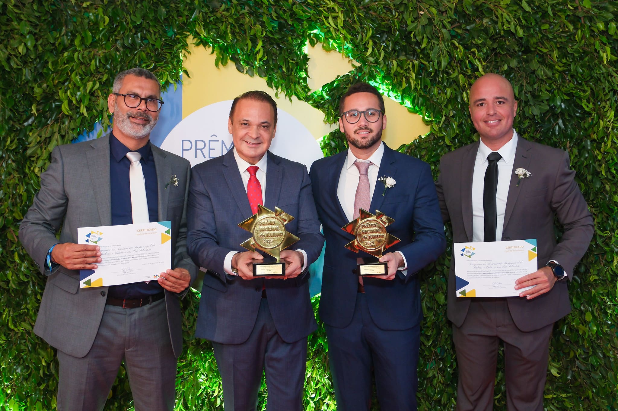 São Sebastião vence prêmio nacional com projeto de baleias